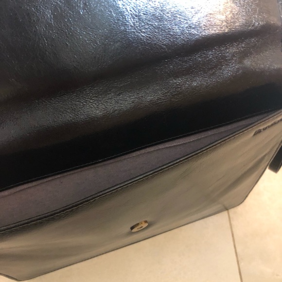 Brookstone Black Leather Envelope Tablet c… - Picture 4 of 7